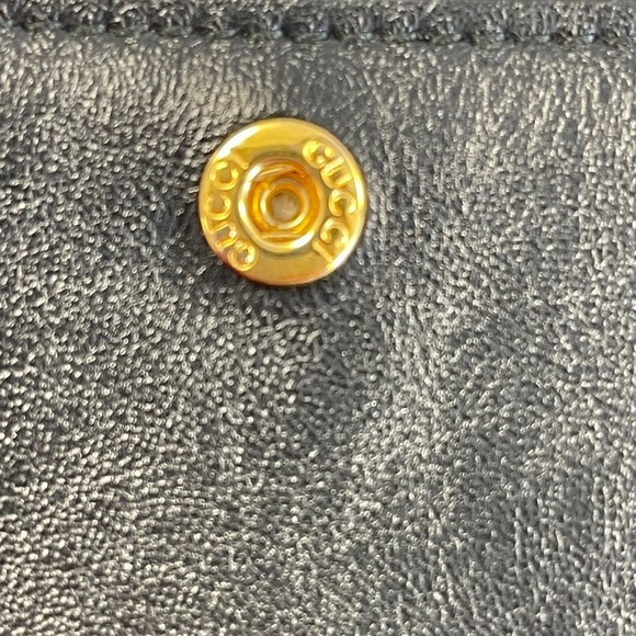 GUCCI Calfskin Diagonal Striped Zumi Chain Wallet - Black Beige - Preloved - Picture 12 of 15